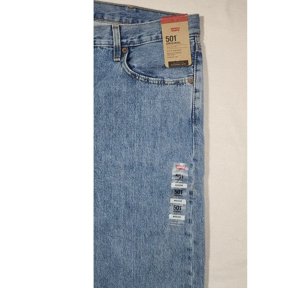 levi's 501 original 40x30 sits at your waist